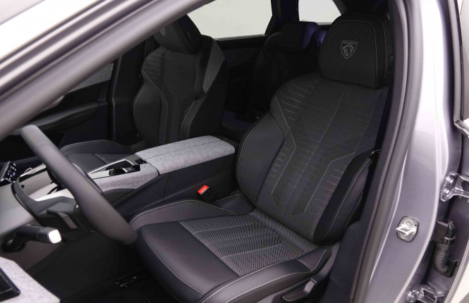 PEUGEOT_PEUGEOT_5008_2652311_39.jpg