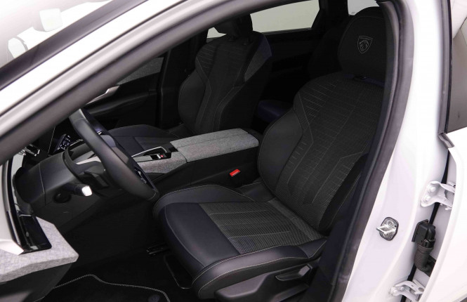 PEUGEOT_PEUGEOT_5008_2652683_7.jpg
