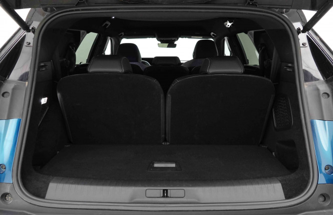 PEUGEOT_PEUGEOT_5008_2652685_5.jpg