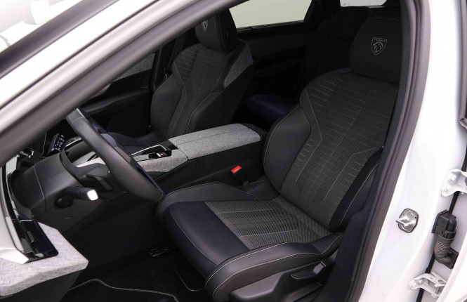 PEUGEOT_PEUGEOT_5008_2652686_7.jpg