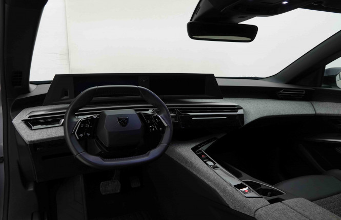 PEUGEOT_PEUGEOT_5008_2653279_8.jpg PEUGEOT_PEUGEOT_5008_2653279_8.jpg