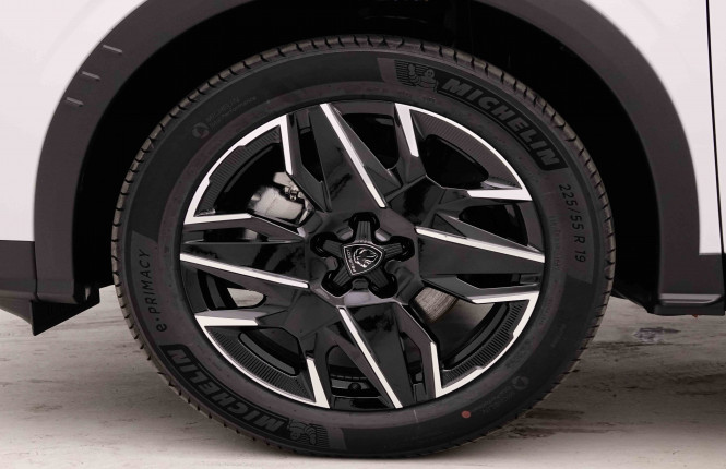 PEUGEOT_PEUGEOT_5008_2653286_23.jpg