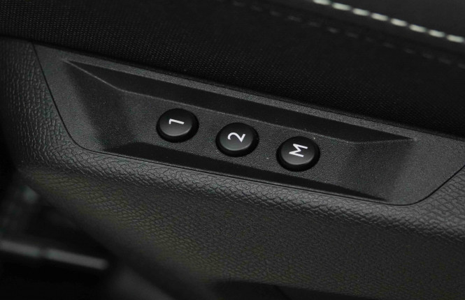 PEUGEOT_PEUGEOT_5008_2653565_22.jpg PEUGEOT_PEUGEOT_5008_2653565_22.jpg