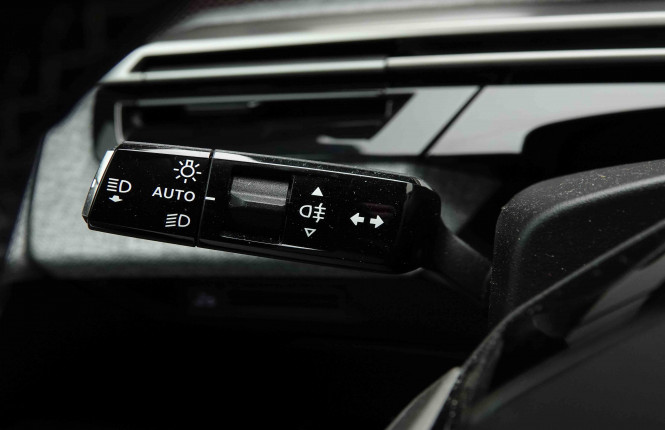 PEUGEOT_PEUGEOT_5008_2654159_17.jpg