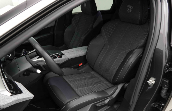 PEUGEOT_PEUGEOT_5008_2654159_7.jpg