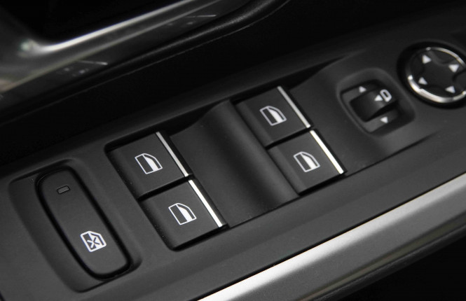 PEUGEOT_PEUGEOT_5008_2654160_21.jpg