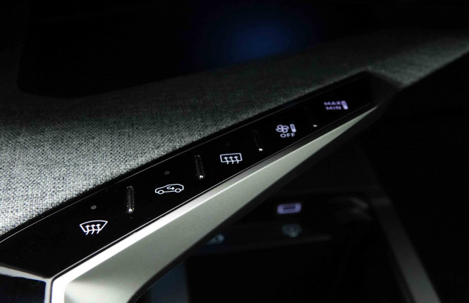 PEUGEOT_PEUGEOT_5008_2654161_13.jpg PEUGEOT_PEUGEOT_5008_2654161_13.jpg