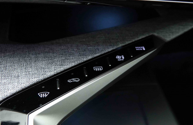 PEUGEOT_PEUGEOT_5008_2654162_14.jpg PEUGEOT_PEUGEOT_5008_2654162_14.jpg