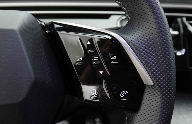 PEUGEOT_PEUGEOT_5008_2654162_19.jpg PEUGEOT_PEUGEOT_5008_2654162_19.jpg