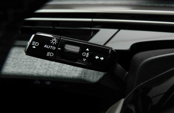PEUGEOT_PEUGEOT_5008_2654358_18.jpg PEUGEOT_PEUGEOT_5008_2654358_18.jpg