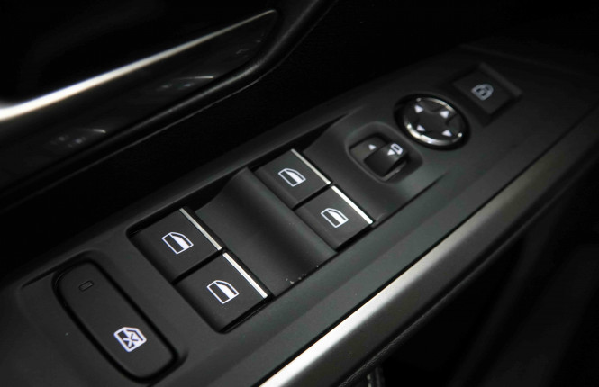 PEUGEOT_PEUGEOT_5008_2654358_22.jpg PEUGEOT_PEUGEOT_5008_2654358_22.jpg