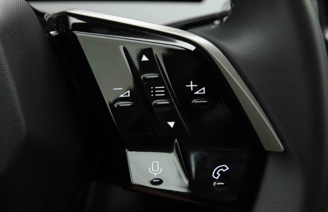 PEUGEOT_PEUGEOT_5008_2654553_19.jpg PEUGEOT_PEUGEOT_5008_2654553_19.jpg