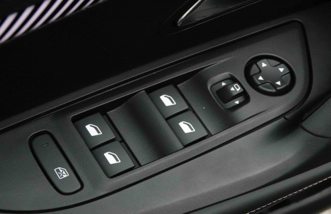 PEUGEOT_PEUGEOT_E_2008_2653334_20.jpg