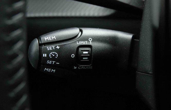 PEUGEOT_PEUGEOT_E_2008_2653336_17.jpg