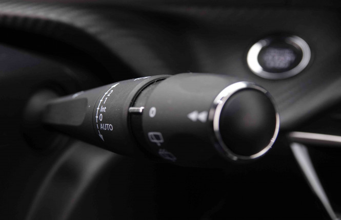 PEUGEOT_PEUGEOT_E_208_2550759_16.jpg PEUGEOT_PEUGEOT_E_208_2550759_16.jpg