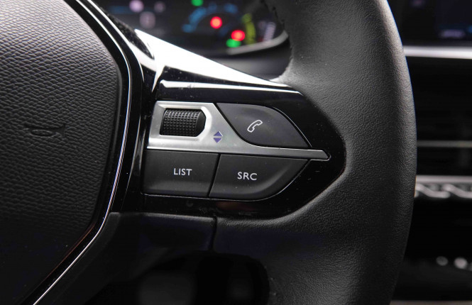 PEUGEOT_PEUGEOT_E_208_2550760_19.jpg PEUGEOT_PEUGEOT_E_208_2550760_19.jpg