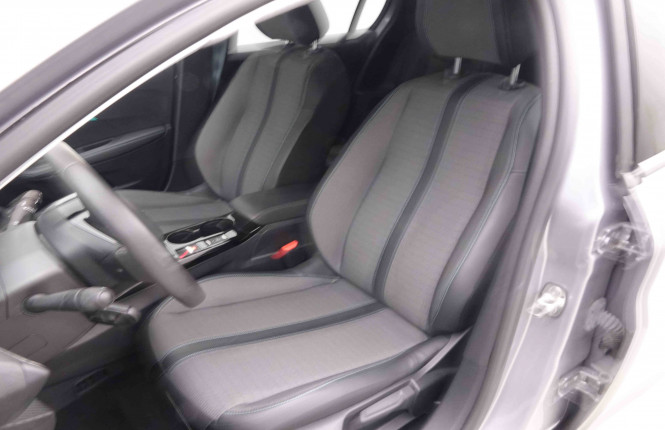 PEUGEOT_PEUGEOT_E_208_2550760_6.jpg PEUGEOT_PEUGEOT_E_208_2550760_6.jpg