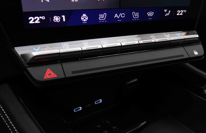 RENAULT_RENAULT_AUSTRAL_2550272_14.jpg