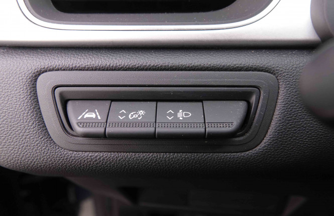 RENAULT_RENAULT_CAPTUR_2547372_8.jpg