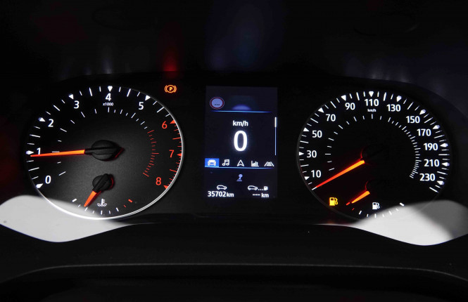 RENAULT_RENAULT_CAPTUR_2550726_14.jpg