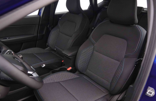RENAULT_RENAULT_CAPTUR_2550846_6.jpg