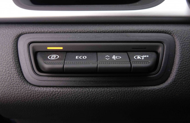 RENAULT_RENAULT_CAPTUR_2550846_8.jpg