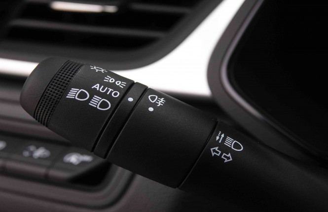 RENAULT_RENAULT_CAPTUR_2550848_15.jpg