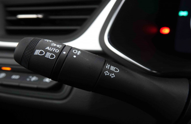 RENAULT_RENAULT_CAPTUR_2550849_15.jpg