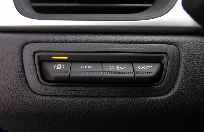RENAULT_RENAULT_CAPTUR_2550851_8.jpg