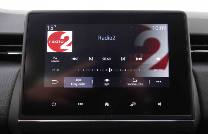RENAULT_RENAULT_CLIO_2547376_10.jpg