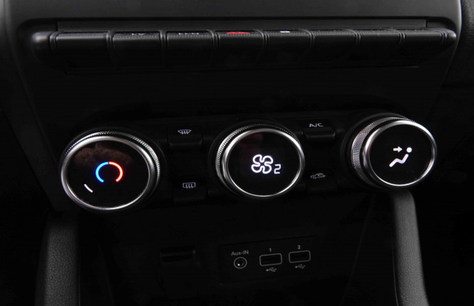 RENAULT_RENAULT_CLIO_2547376_11.jpg