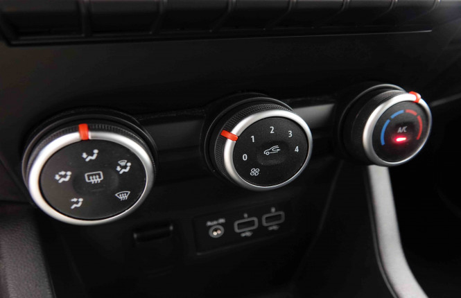 RENAULT_RENAULT_CLIO_2550919_14.jpg RENAULT_RENAULT_CLIO_2550919_14.jpg