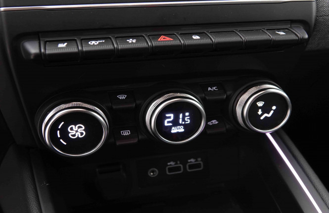 RENAULT_RENAULT_CLIO_2551084_12.jpg RENAULT_RENAULT_CLIO_2551084_12.jpg