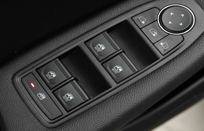 RENAULT_RENAULT_CLIO_2653739_22.jpg