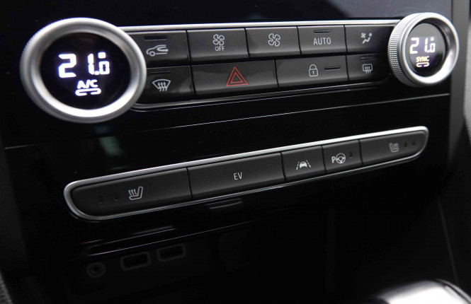 RENAULT_RENAULT_MEGANE_2550122_14.jpg RENAULT_RENAULT_MEGANE_2550122_14.jpg