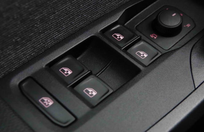 SEAT_SEAT_ARONA_2551009_19.jpg SEAT_SEAT_ARONA_2551009_19.jpg