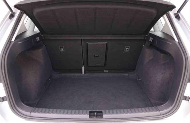 SEAT_SEAT_ATECA_2549288_5.jpg