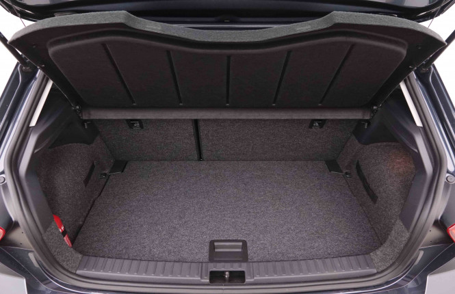 SEAT_SEAT_IBIZA_2548304_5.jpg