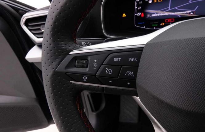SEAT_SEAT_LEON_2547660_18.jpg