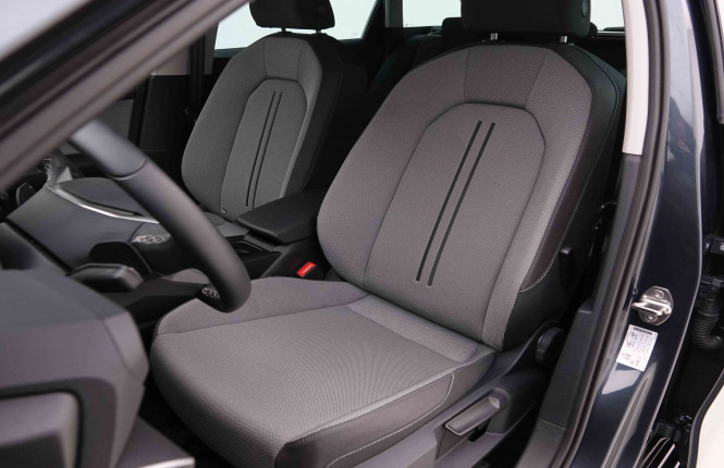 SEAT_SEAT_LEON_2548710_6.jpg
