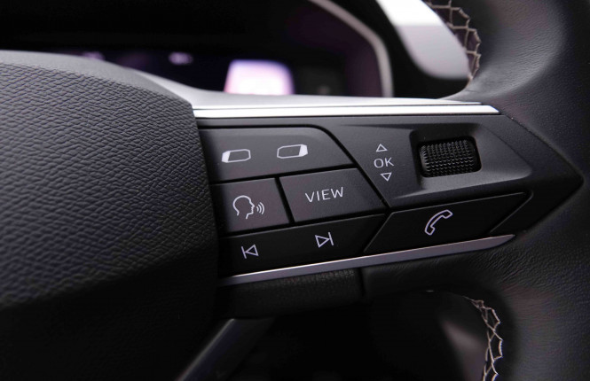 SEAT_SEAT_LEON_2548838_16.jpg