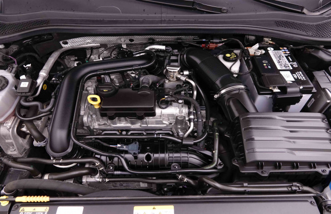 SEAT_SEAT_LEON_2548838_19.jpg
