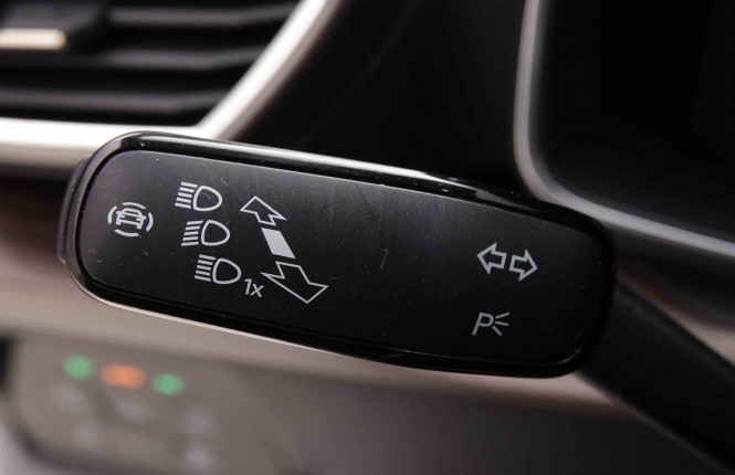 SEAT_SEAT_LEON_2550878_18.jpg SEAT_SEAT_LEON_2550878_18.jpg