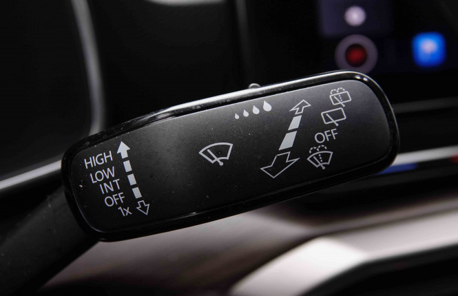 SEAT_SEAT_LEON_2550878_19.jpg SEAT_SEAT_LEON_2550878_19.jpg