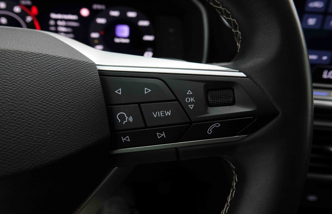 SEAT_SEAT_LEON_2654441_18.jpg