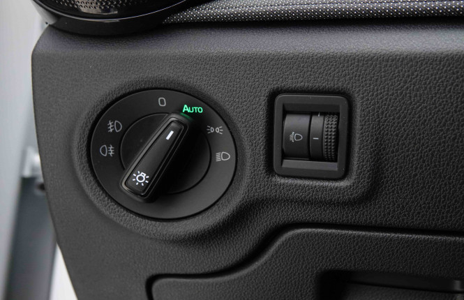 SKODA_SKODA_FABIA_2653239_8.jpg