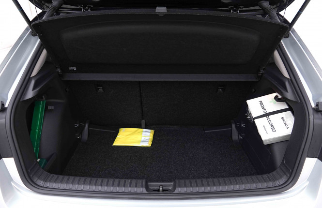 SKODA_SKODA_FABIA_2655323_5.jpg SKODA_SKODA_FABIA_2655323_5.jpg
