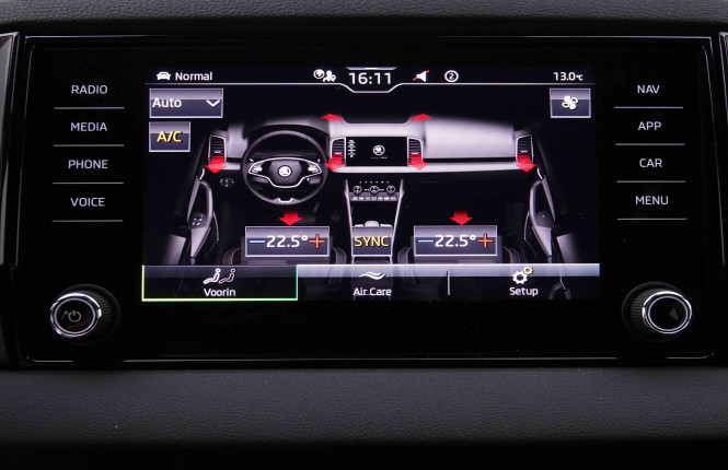 SKODA_SKODA_KAROQ_2446606_15.jpg