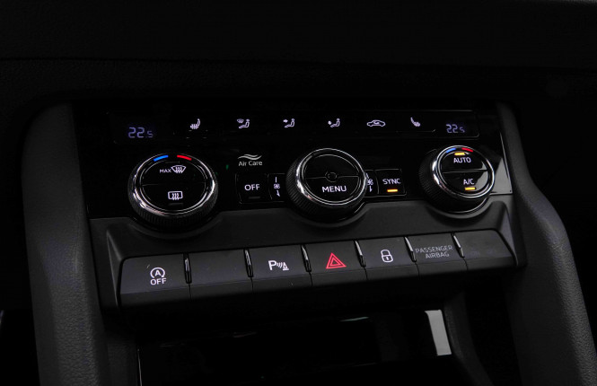 SKODA_SKODA_KAROQ_2446606_16.jpg