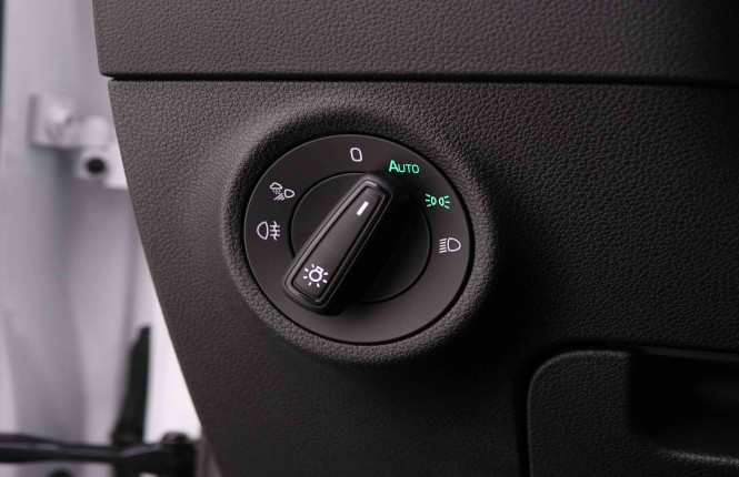 SKODA_SKODA_KAROQ_2446606_9.jpg